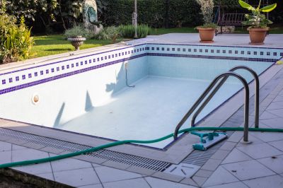 Pool Leveling